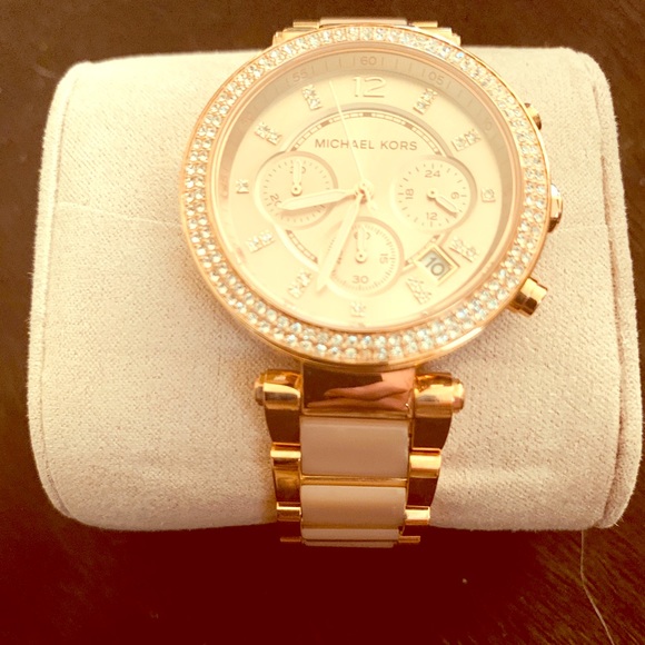Michael Kors Accessories - Ladies Michael Kors watch new.
